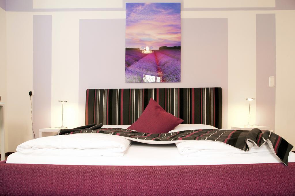 Park Ambiente Friedberg Otel Friedberg  Dış mekan fotoğraf