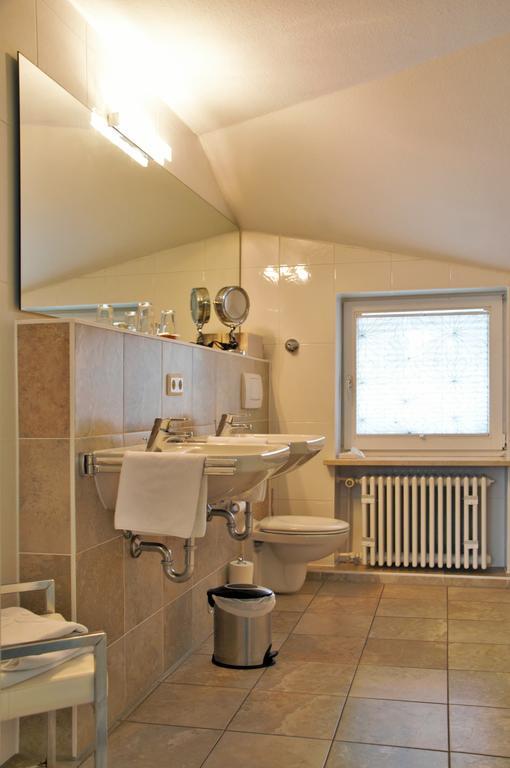 Park Ambiente Friedberg Otel Friedberg  Dış mekan fotoğraf