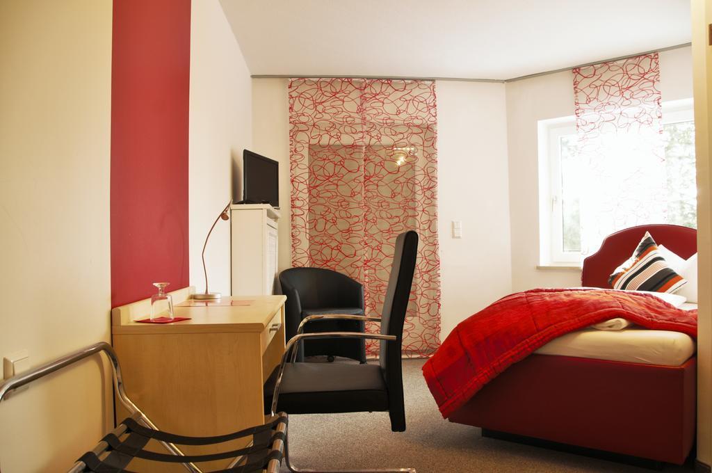Park Ambiente Friedberg Otel Friedberg  Dış mekan fotoğraf