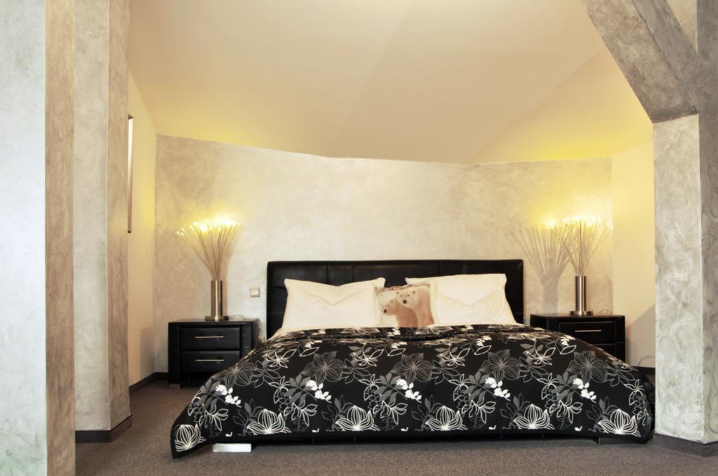 Park Ambiente Friedberg Otel Friedberg  Dış mekan fotoğraf